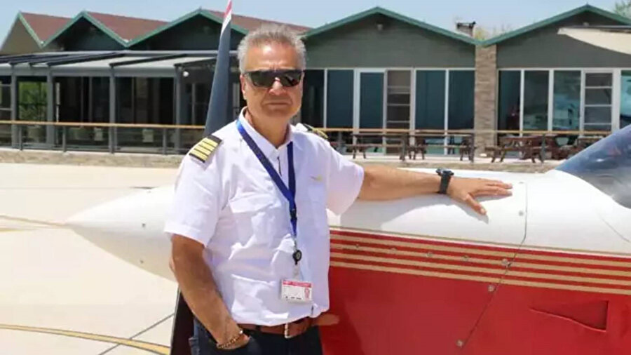 ​Dünya turuna çıkmıştı: Düşen uçaktan sağ çıkamayan pilotun son sözleri yürek yaktı
