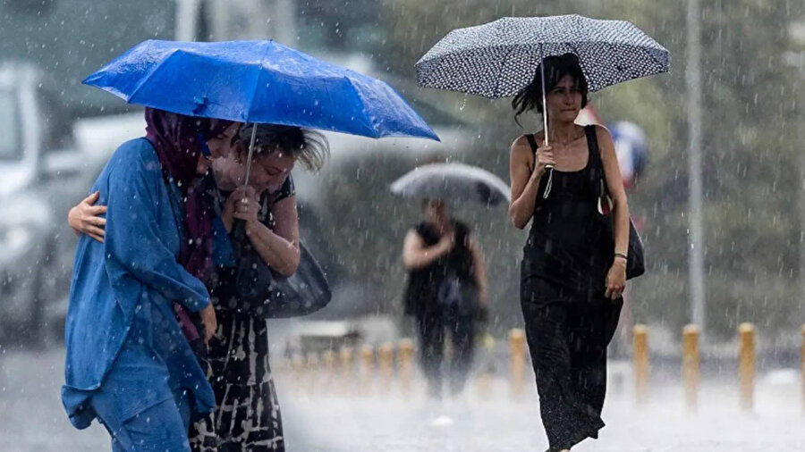 Meteoroloji uyardı: Samsun, Ordu, Giresun ve Erzurum'da kuvvetli sağanak bekleniyor... İşte 5 Temmuz günlük hava durumu ve kuvvetli rüzgar uyarısı