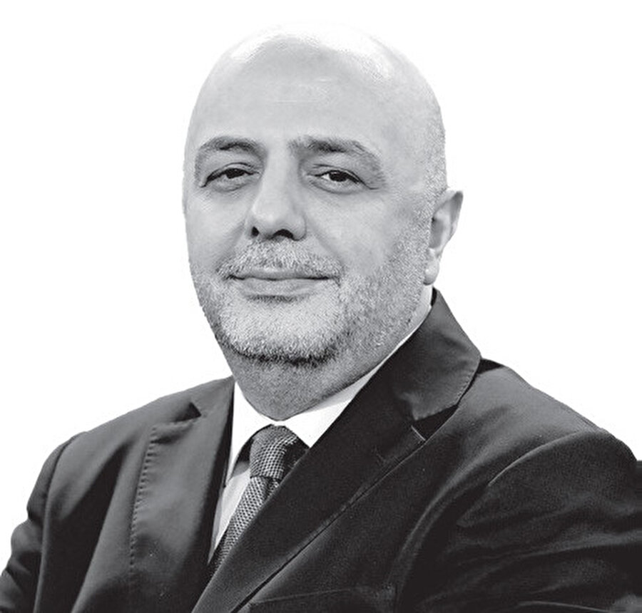 Cüneyt Paksoy.