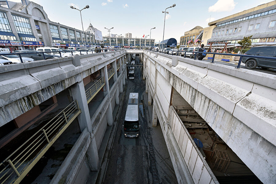 Proje birtakım değişikliklerle yol alırken, 1989’da gerçekleşen Belediye seçimlerini Nurettin Sözen kazanıyor.
