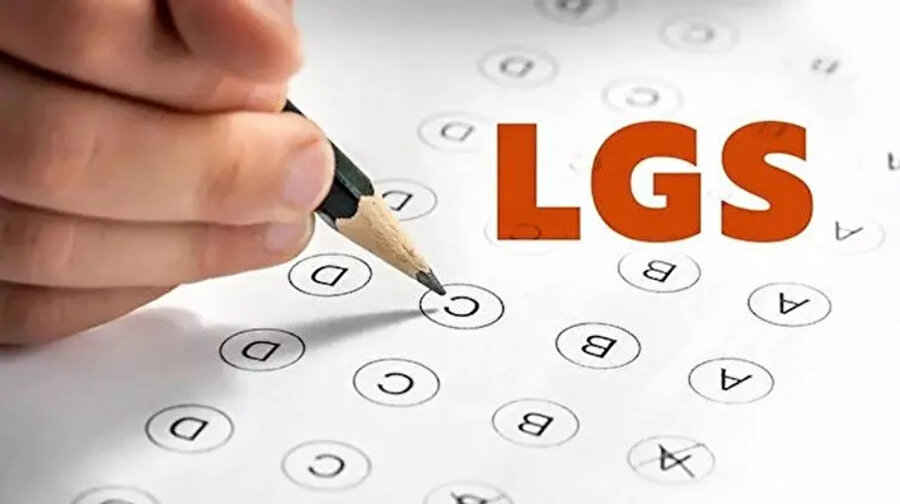 LGS sınavında tam puan alan Ömer'in başarısının sırrı: Kitap okumak, düzenli çalışmak