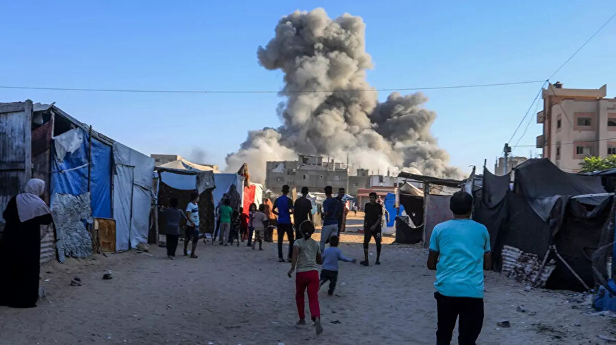 İsrail'in Gazze'de düzenlediği saldırılarda 13 Filistinli hayatını kaybetti