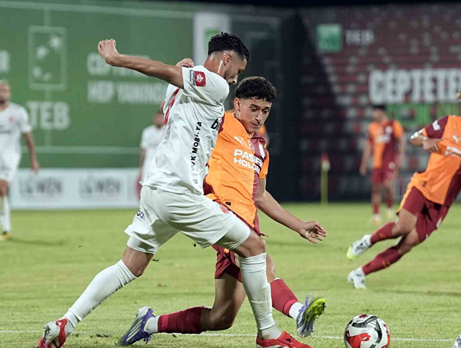 Galatasaray hazırlık maçında Ümraniyespor'u 5-2 yendi​: İşte maçtan detaylar