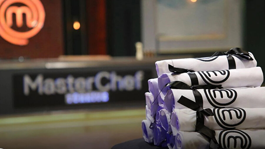 Masterchef ana kadro şekilleniyor: 13 Temmuz Pazar akşamı kadroya dahil olacak üçüncü isim belli oldu... İşte Masterchef ana kadroya giren üçüncü isim