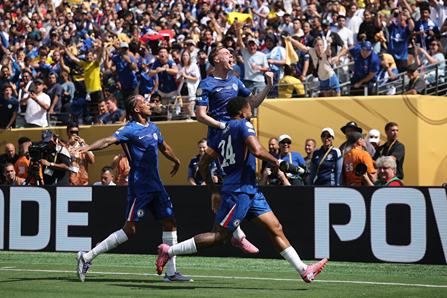 Kulüpler Dünya Kupası'nda ortalık karıştı: Dev final sonrası birbirlerine girdiler