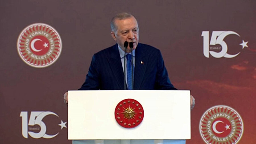 ​Cumhurbaşkanı Erdoğan'dan 15 Temmuz mesajı: Tarihimizin en kritik dönemeçlerinden biri oldu