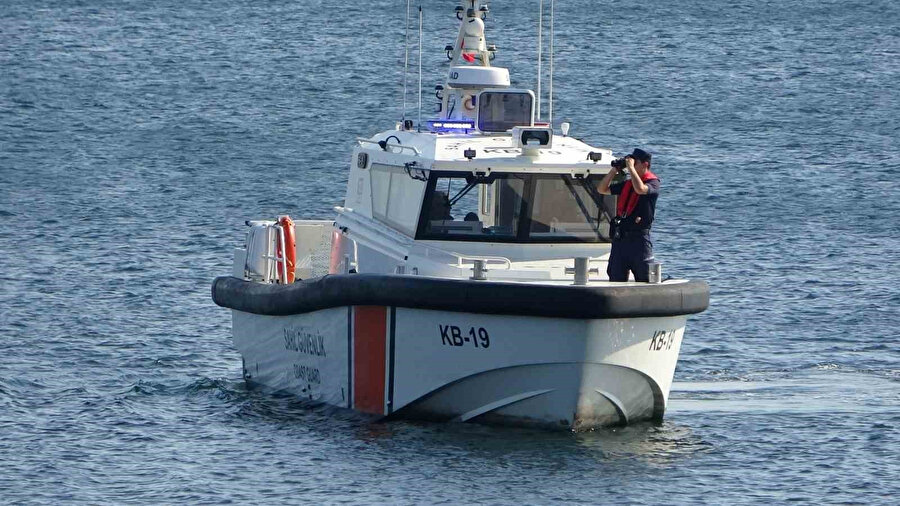 Kartal’da denize giren genç kayboldu: Arama çalışmaları sürüyor