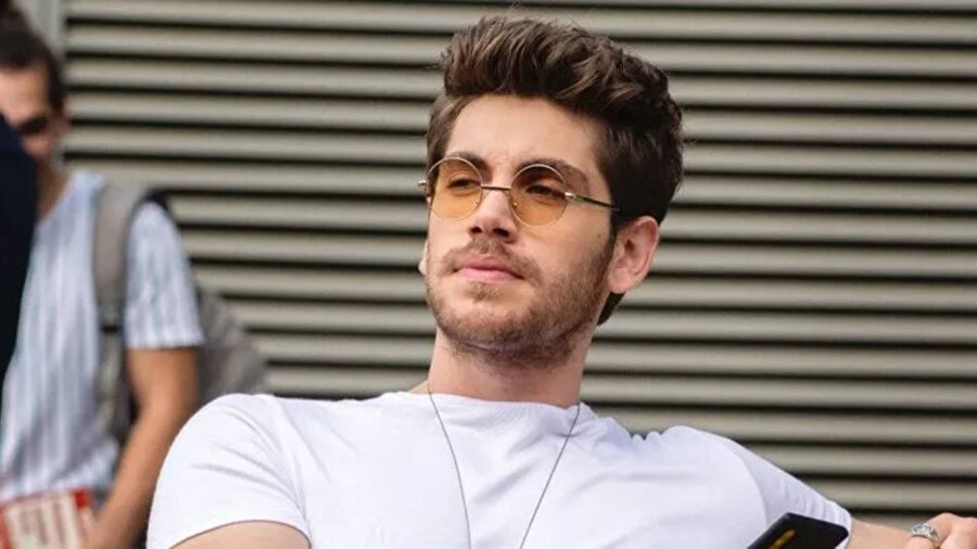 Ünlü oyuncu setlere dönüyor: İşte Emre Bey'in yeni partneri​