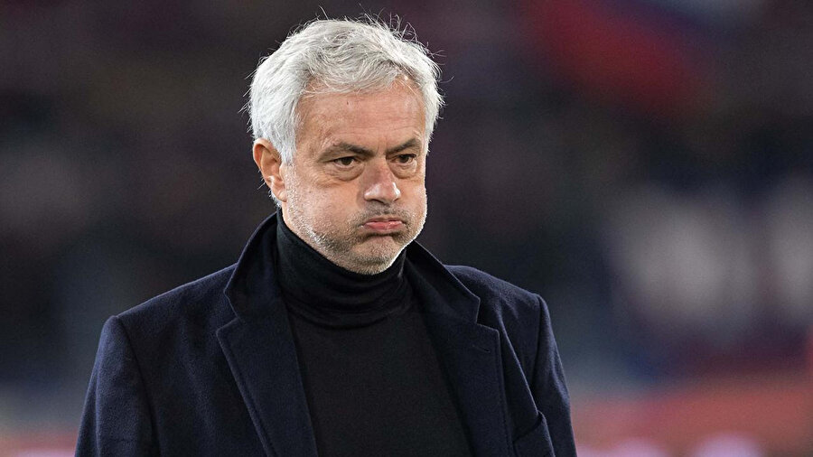 Mourinho onayı verdi: Fenerbahçe yıldız oyuncunun peşine düştü