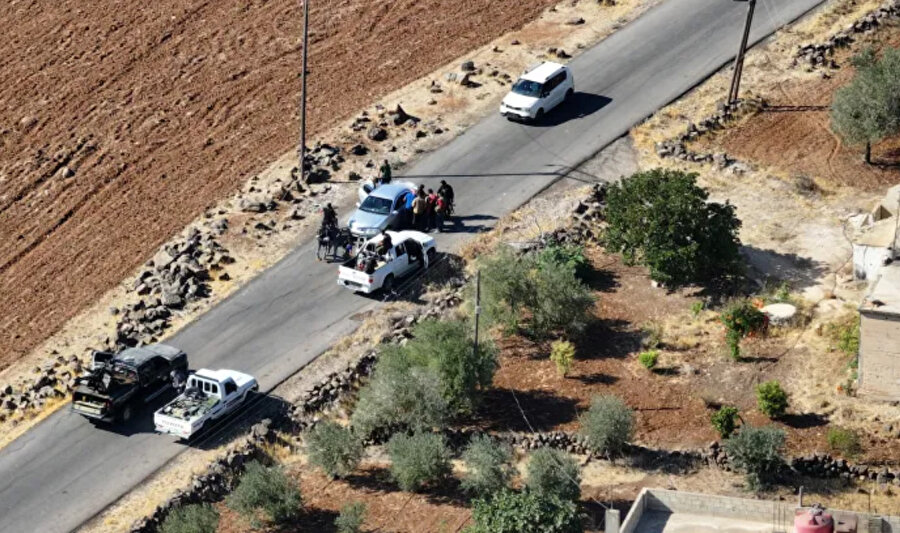 Halep'in doğusunda terör örgütü PKK/YPG'den hareketlilik: Suriye ordusu bölgeye sevkiyat yaptı