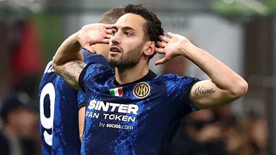Fenerbahçe'den Hakan Çalhanoğlu bombası! Ali koç ile konuştu 'oynamak isterim' cevabını verdi