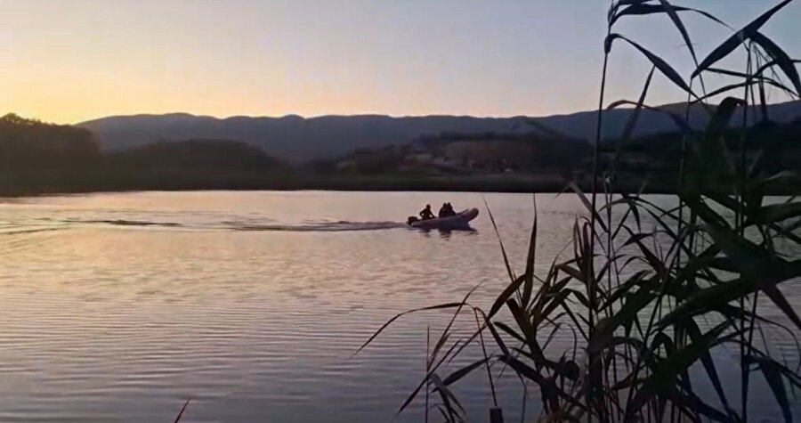 Bolu’da gölde kaybolan genç için ekipler seferber oldu