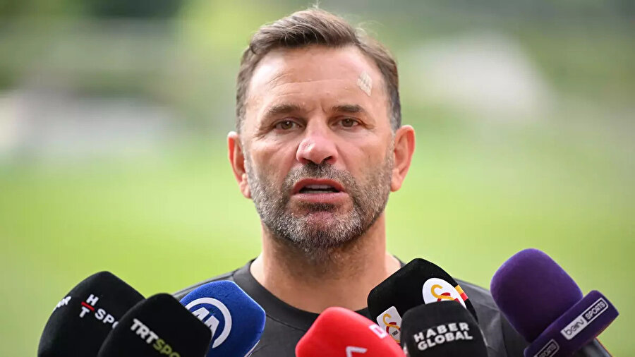 Okan Buruk: Osimhen ile ilgili süreç olumlu ilerliyor