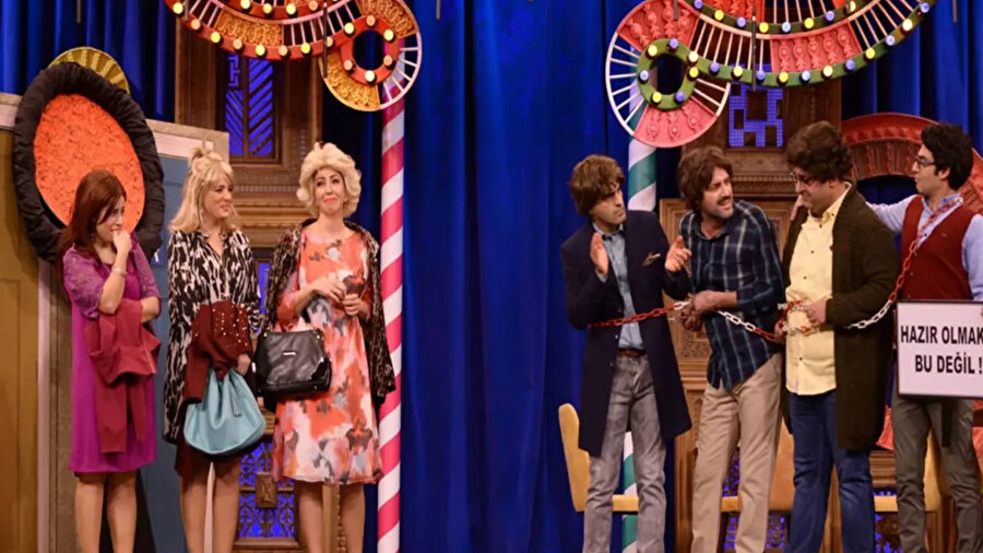 Üzen ayrılık: Güldür Güldür Show'un Nazlı'sı Hasibe Eren veda etti