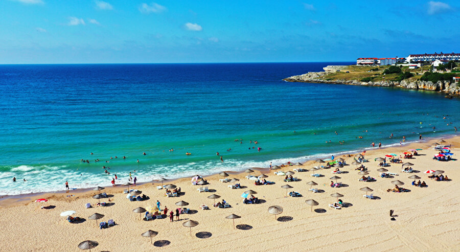 Marmara Denizi’ne 6 mavi bayraklı plajıyla Kocaeli’de gönül rahatlığıyla denizin keyfini çıkarın.