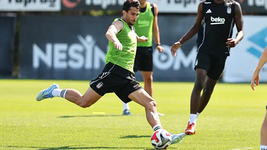 Beşiktaş, Shakhtar Donetsk'i konuk ediyor | Maç detayları belli oldu: Hangi kanalda yayınlan0acak, saat kaçta oynanacak? Muhtemel 11'ler belli oldu mu?