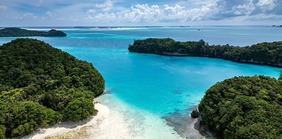 Palau Adaları