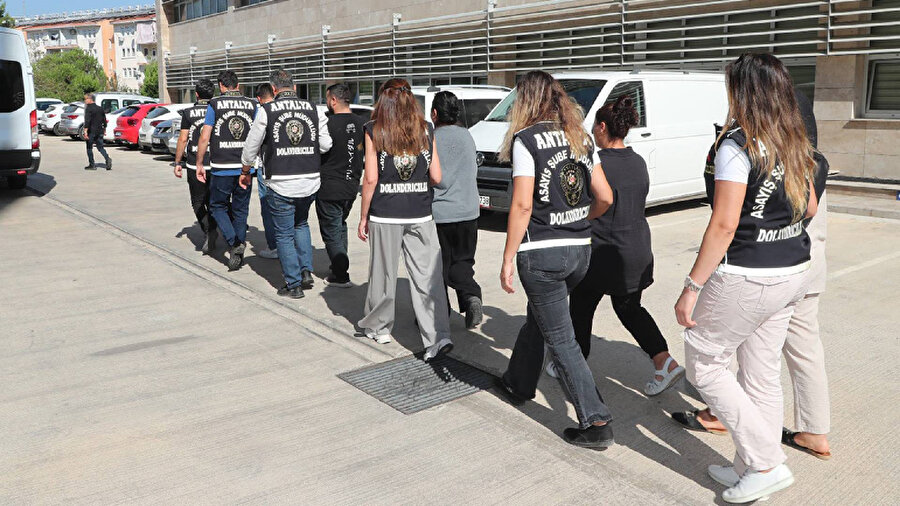 6 milyon liralık vurgun yaptılar.