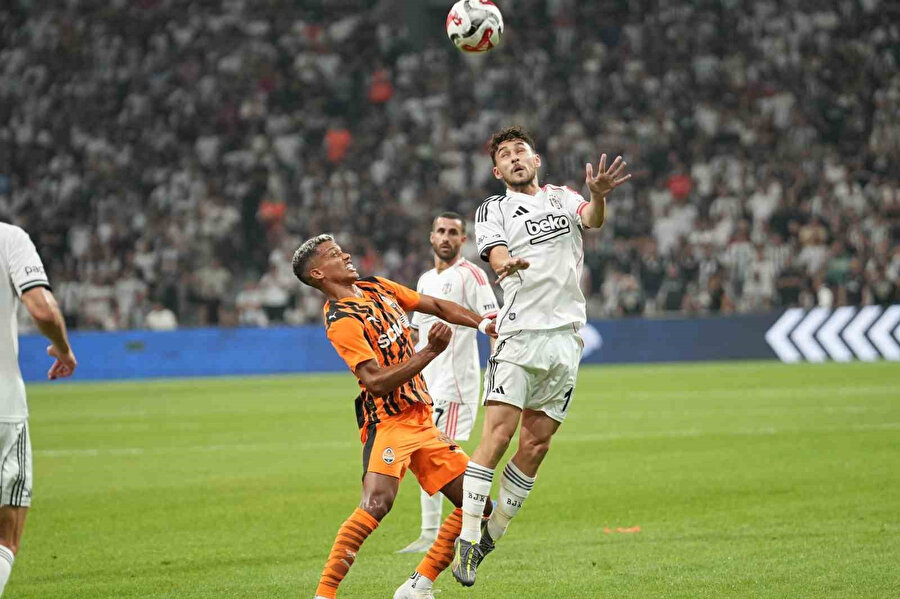 Beşiktaş, UEFA Avrupa Ligi 2. eleme turunda Shakhtar Donetsk'e 4-2 mağlup oldu: Taraftardan büyük tepki