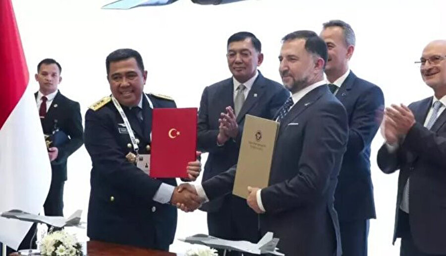 Türk ve Endonezyalı heyet