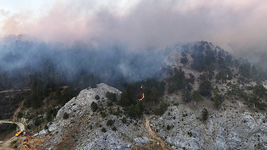 Yangın söndürme çalışmaları