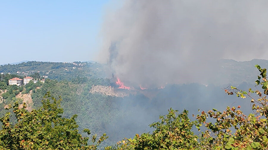 Karabük’te orman yangını 78. saatinde: Sarp arazide helikopterle müdahale sürüyor