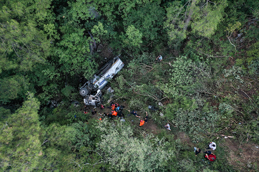 Yürek burkan hikaye: Bursa’daki yangına gönüllü geldi, uçurumda can verdi