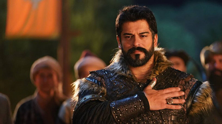 Burak Özçivit'in ücret krizi sonrası yerine gelecek isim belli oldu