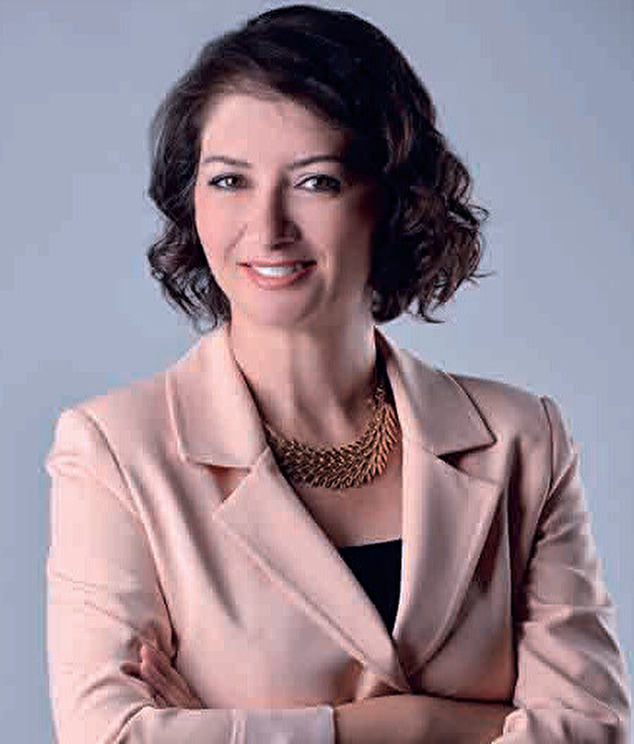 Dr. Neylan Zümrüt.