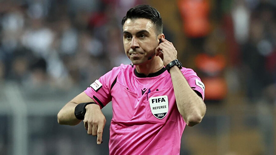 Arda Kardeşler'in yönettiği Şampiyonlar Ligi maçında 15 dakikada her şey değişti