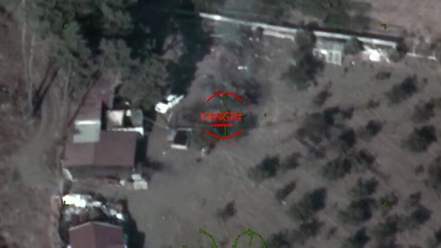 Bayraktar TB2 İHA yakılan ateşi tespit edip orman yangınını önledi.