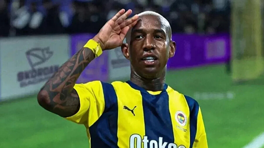 Talisca ayrılık iddialarına iki emoji ile yanıt verdi: Resmen yalanladı