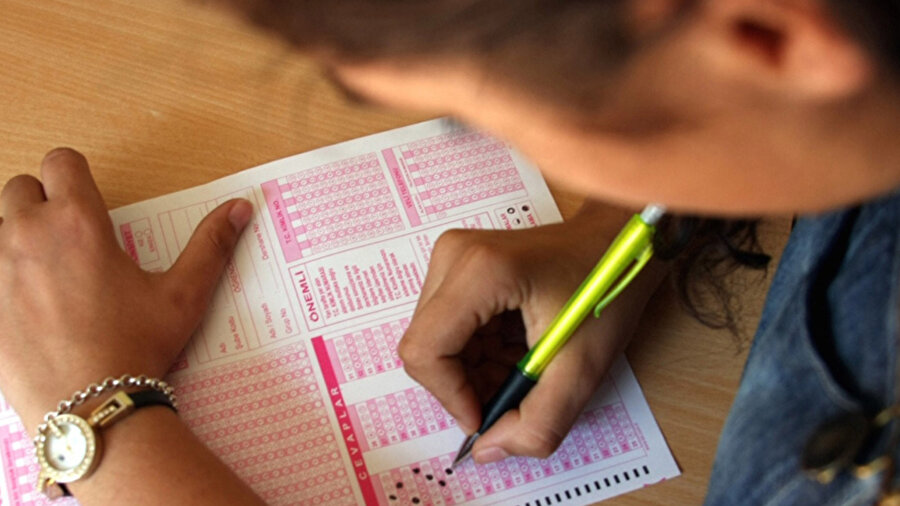 2025 YKS tercih süreci başladı: Adaylar nelere dikkat etmeli? Yeni açılan bölümler ve kontenjanlar neler? YKS tercihleri ne zaman bitiyor?