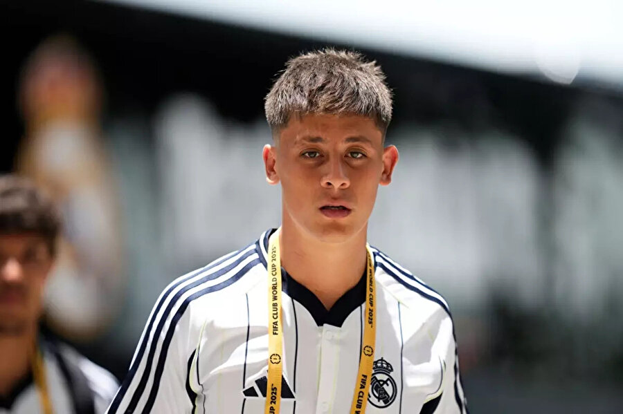 Real Madridli eski futbolcudan taraftarı kızdıracak Arda Güler sözleri