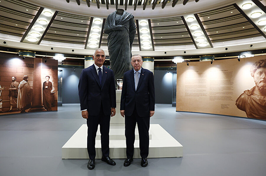 Cumhurbaşkanı Erdoğan ve Kültür ve Turizm Bakanı Mehmet Nuri Ersoy