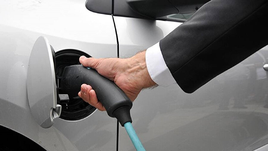 Hibe kapsamı genişledi, dev otomobil markaları listesini hazırladı: Elektrikli araç modellerinde dev indirim!