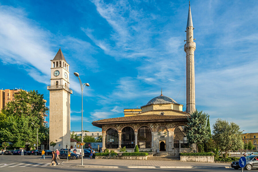 Tiran'ın sembolü: Ethem Bey Camii