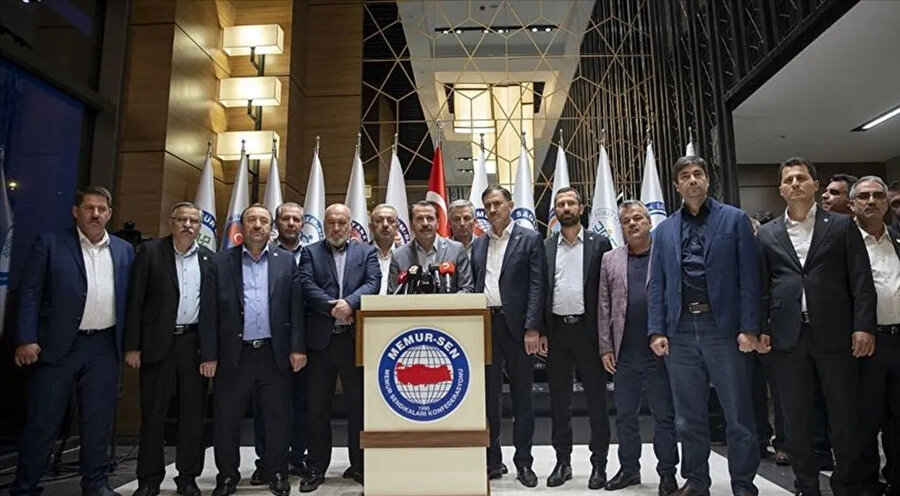 ​Zam teklifini kabul etmemişlerdi: Memur-Sen'den 81 ilde eylem çağrısı