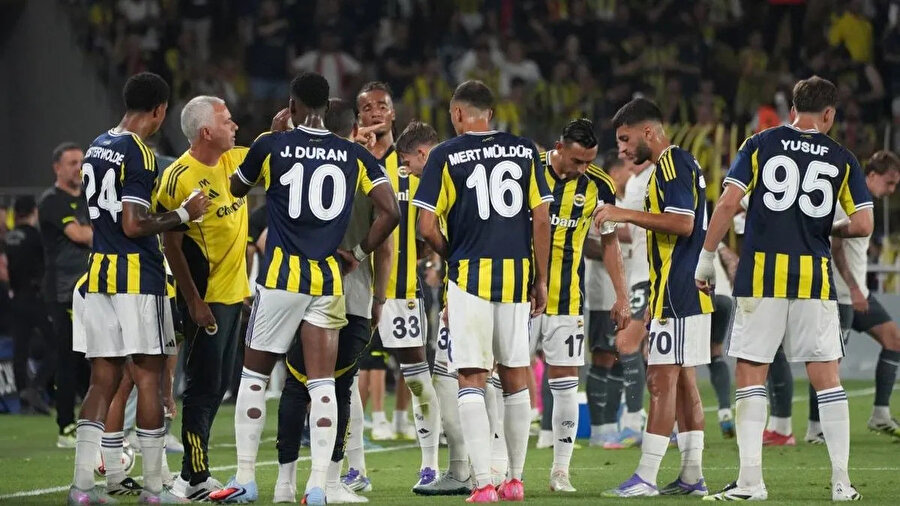 27 yıl sonra Avrupa'da bir ilk! Fenerbahçe turu kaptı, kasasını doldurdu