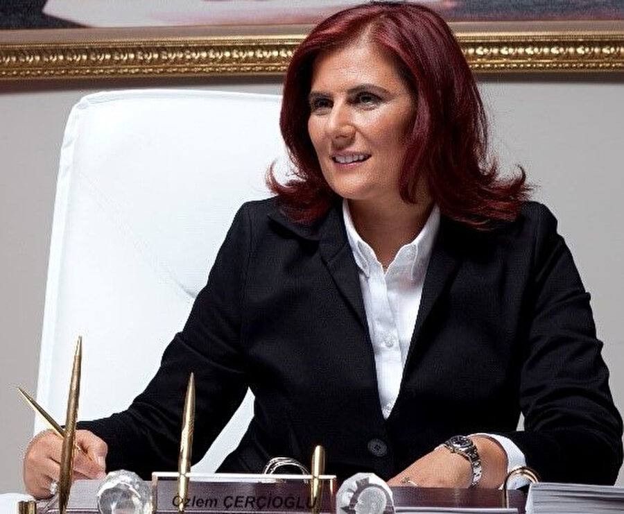 Özlem Çerçioğlu