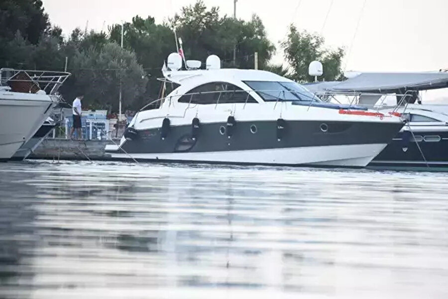 Çağatay Ulusoy'un teknesi