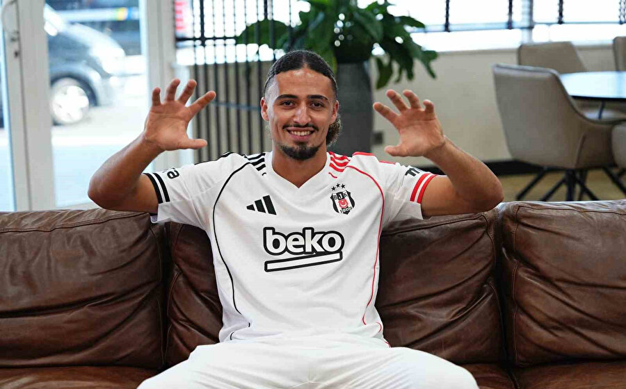 Beşiktaş’ın yeni transferi Taylan Bulut, İstanbul’a geldi