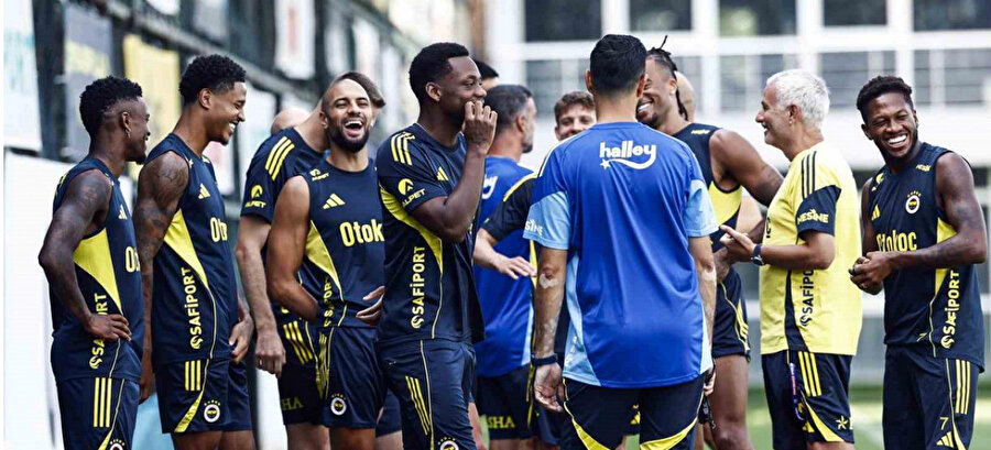​Fenerbahçe'nin Göztepe kadrosu belli oldu: Mourinho 5 ismi götürmeme kararı aldı
