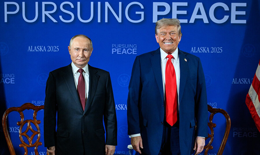 Alaska'da tarihi zirve