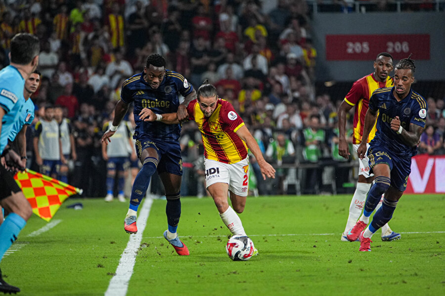 ​Fenerbahçe Göztepe ile berabere kaldı: Kanarya ilk Süper Lig maçında kayıp