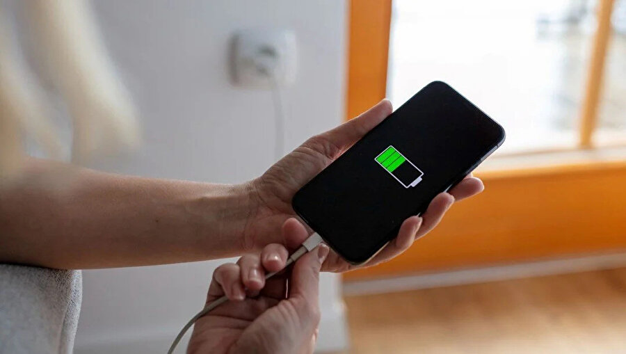 iPhone'unuzun şarjı çabuk bitiyorsa bunları mutlaka yapmalısınız: İşte uzun ömürlü şarjın püf noktaları