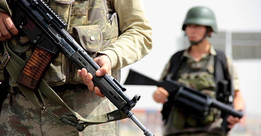 Dünyanın en çok askerine sahip ülkeleri belli oldu: Türkiye kaçıncı sırada yer alıyor? Listenin başında milyonlarca asker yer alıyor