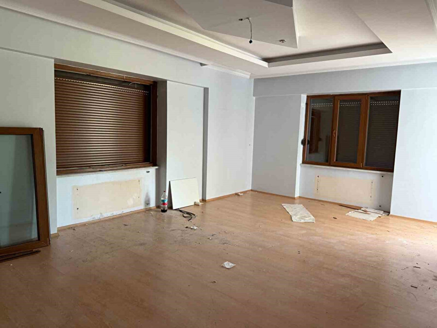 Aldığı evde hayatının kâbusunu yaşadı