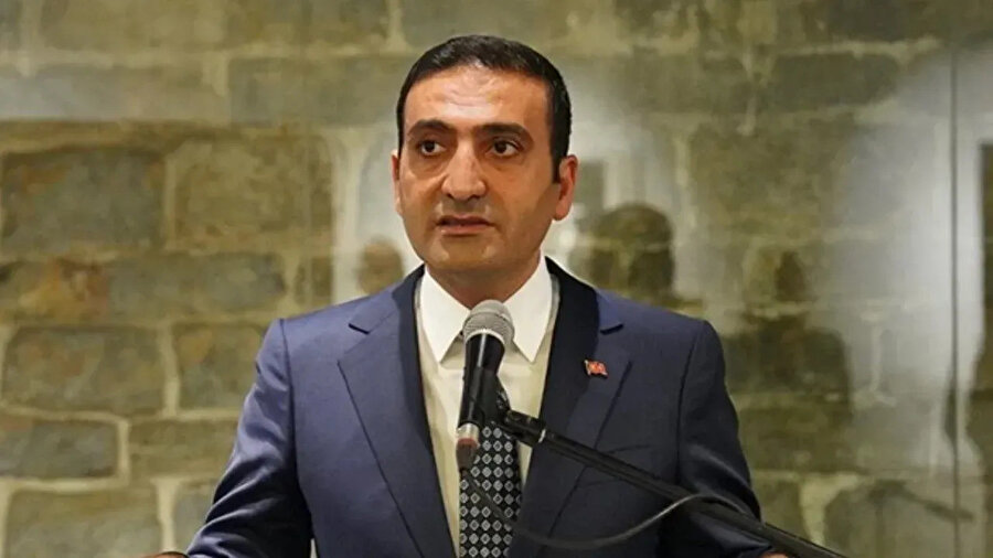 Son dakika: İnan Güney Beyoğlu Belediye Başkanlığından uzaklıştırıldı