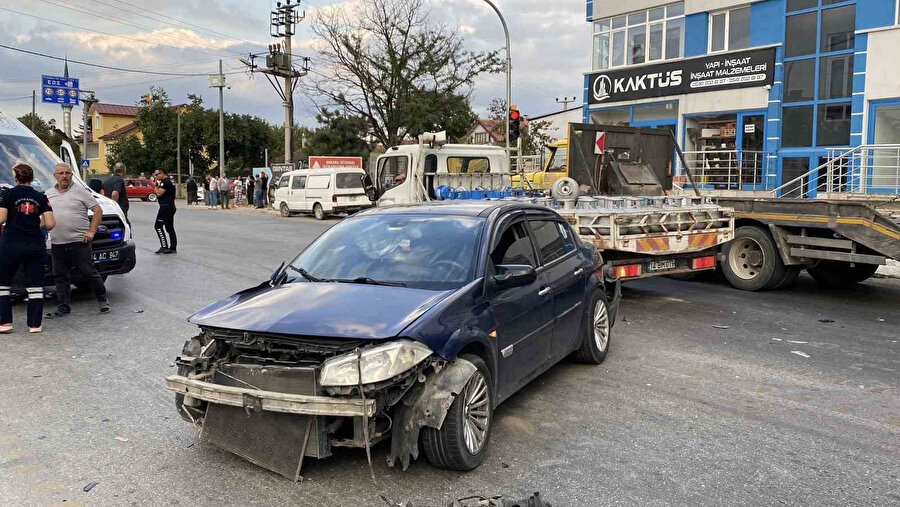 Facianın eşiğinden dönüldü: Tüp yüklü kamyon kazaya karıştı
https://gzt.link/3803652/n/f